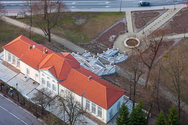 Lidzbark Warm. dn. 06.04.2016 r. Panorama na Oranzerie Kultury. EU, Pl, warm-maz. Lotnicze.